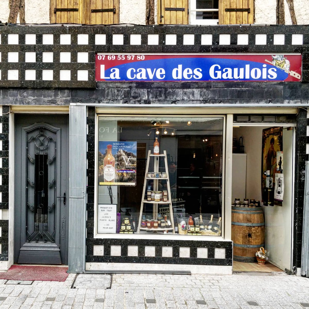cool_shops's tweet photo. 😷😃 DECONFINEMENT 👇
Les petits commerces ont enfin repris leur activité et reçu leurs clients dans des points de vente physiques, mais ce qui est clair c'est que pour le...
.
#coolshop #COVID19 #Retail #magasins #commercelocal
https://t.co/TdTEd2yfX0 https://t.co/rIBA9O9zhx