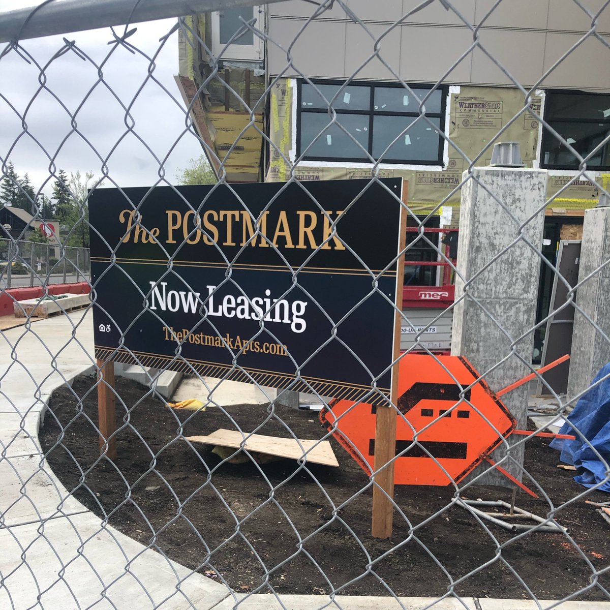 FASTSIGNS Bell/Iss can print graphics to promote and protect what you are building, create identification and safety signs for your construction sites, and much more. Get in touch with us today to get started! It was a pleasure working with you <a href="/Avenue5Res/">Avenue5 Residential</a> #constructionsigns
