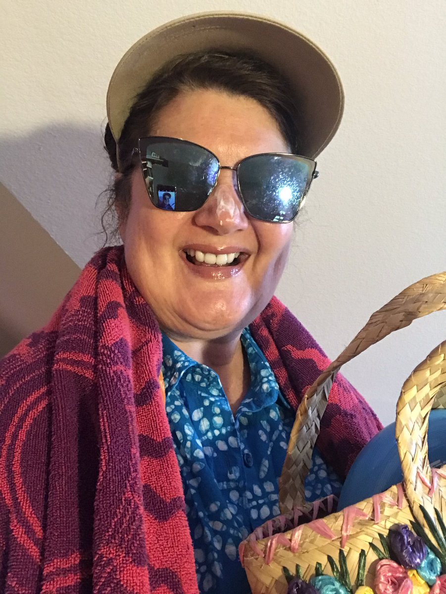 Just got back from our class conference on the “beach”. Who said online learning can’t be fun? #YouGotThis  #R7proud #hheproud <a href="/hhehornets/">Hawthorn Hill Elementary</a>