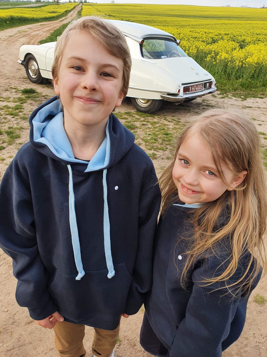 kaukenascharity's tweet photo. Just look at those wide smiles, which invite everyone to join the #kindnesspoints team! π The donations collected for each #kindnesspoint product will reach seriously ill children!
You can get your jumpers here: https://t.co/EEeS6wmN12 https://t.co/M4Zm4AYMKk