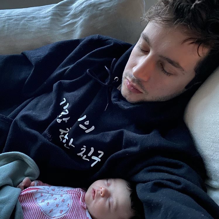 7. being an awesome dad: it’s clear to say already that tyler is so passionate about being a father, and you can see that he loves and cares for Rosie so much, and will do his very best for her always.