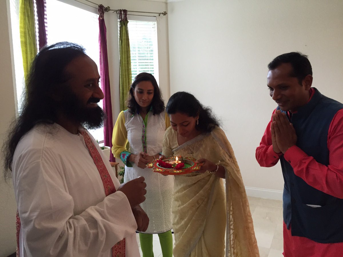 Rajneeshgupta's tweet photo. So grateful to have you in my life. 
#HappyBirthdayGurudev https://t.co/7LsLTVHwlT