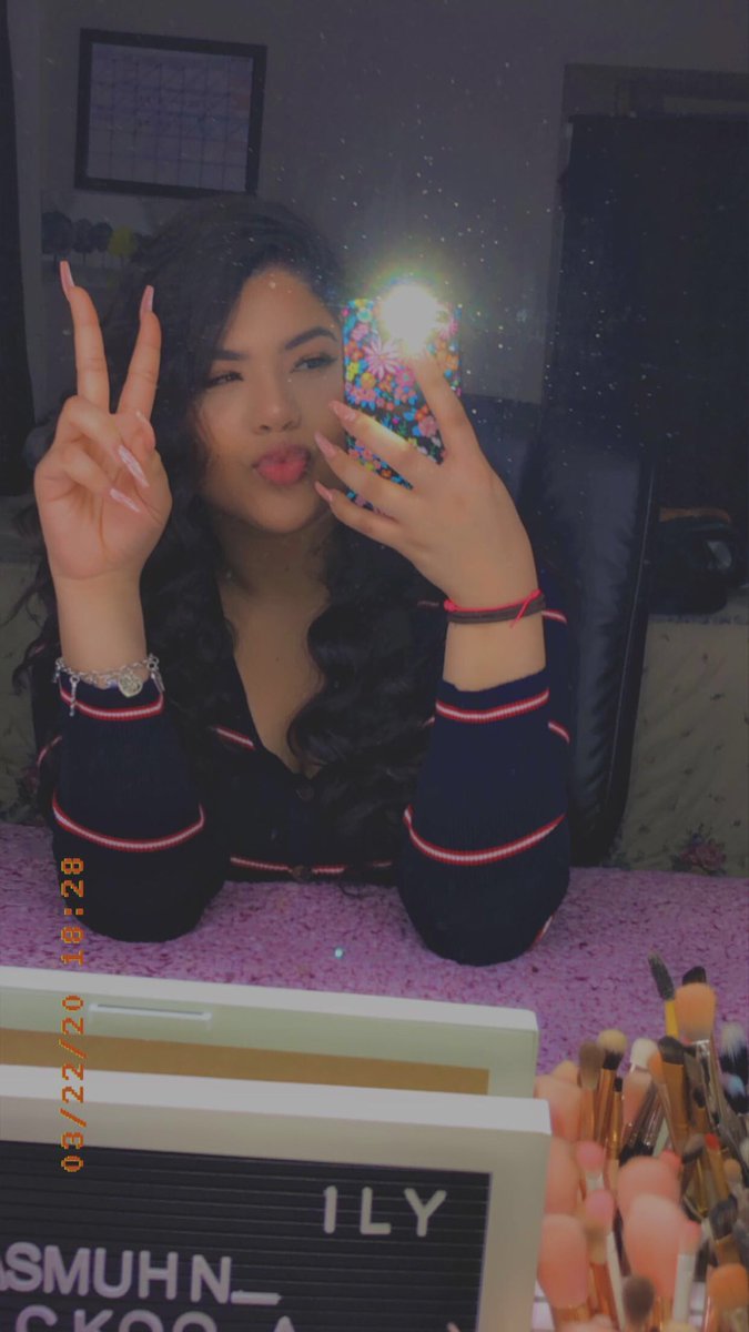 jasminovo's tweet photo. Avi + 1 😗 https://t.co/ufimXsU03o