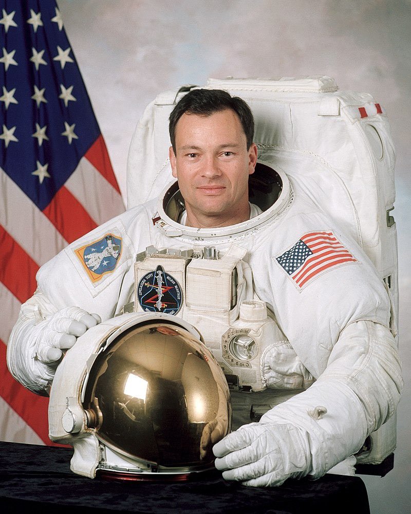 OWorldRecord's tweet photo. The #man who #lived the #most #time in #space #NASA #espacio #nasa #world #mundo

#officialworldrecord #worldrecordholder #worldrecord #worldrecords #worldrecordattempt #recordmundial #worldrecordworkout  #worldrecordedition  #newworldrecord #worldrecordofficial https://t.co/2qrOIs5bFW
