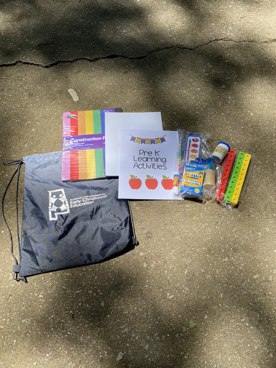 AndieSpradling's tweet photo. Thank you @AL_DECE for providing awesome learning bags to our Prek kids for @pleasantgrovees @BornReadyOrg 
@JEFCOED @ALSRA #prek4al #bornready https://t.co/7D2qhSUDNz
