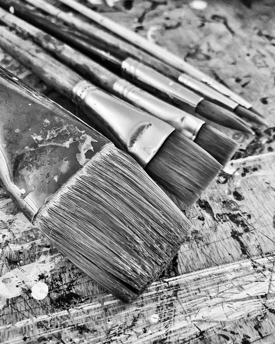 Paintbrushes
.
#paintbrush #paintbrushes #brush #art #fineart #artist #blackandwhite #photo #photography #painting #paint #artstudio #artiststudio #artisttools #solitude #isolation #painter #creative #create #artists #illustratedprosody #workfromhome