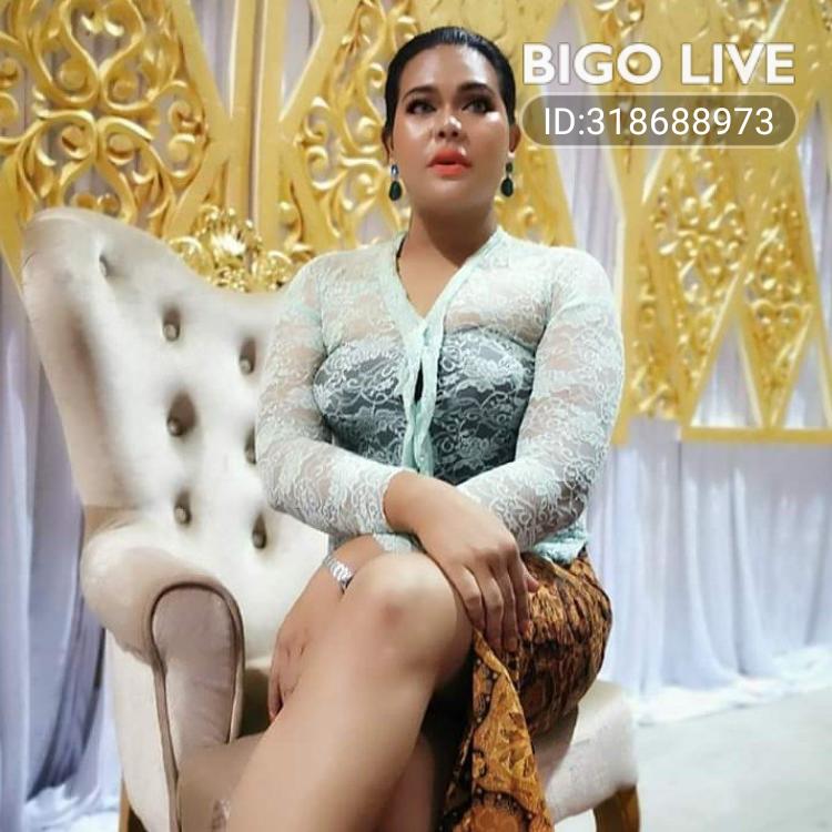 alepbugie's tweet photo. Come and see 😘Melissa🌺's LIVE in #BIGOLIVE:    
https://t.co/y2Yu3gEhDS https://t.co/z0StOduTo0