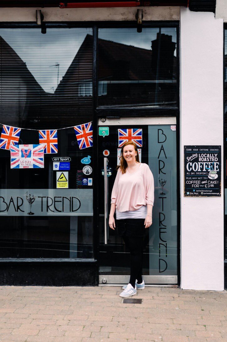 Bar_Trend's tweet photo. A big thank you to @SButlerPhoto who took photos of our window display today! To raise money for the NHS. What a great idea. Check out the link for his just giving page on his profile bio. #DoorstepPortraits
#Crowborough #NHS #BarTrend #KeepItLocal #Lockdown https://t.co/3GXaPp2HfQ