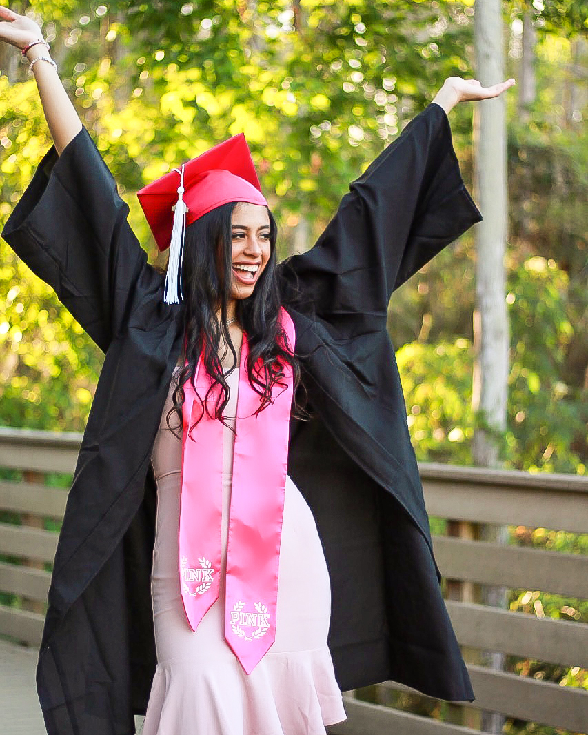 VSPINK's tweet photo. Meet our senior #PINKREP Alia who is graduating from the University of Central Florida. "The memories that I've made from college are something I’ll forever be grateful for. I also found my best friend through this program. I couldn't imagine working alongside anyone else." https://t.co/iv1IqsDBHZ
