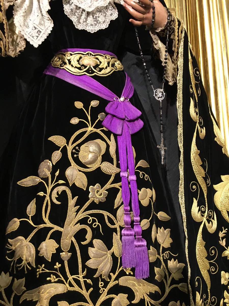 Hdad_SanRoque's tweet photo. 📸 Ntra. Sra. de Gracia y Esperanza vestida de luto por las víctimas del COVID19, luce en su cintura el fajín del Beato Marcelo Spínola. https://t.co/iL5QMbmd0T