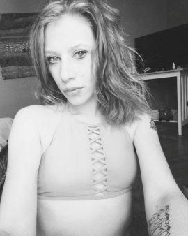 Lexi87093396's tweet photo. Add me!! Snapchat/lilbitlottacash. 💋 Chicago's sexkitty!! Newby!! Cum pop my🍒!! Uncensored/unfiltered!! #snapsforsell #snaps #nudes #redhead #sellingvideos #snapchatpremium #onlyforyou #premium #videos #uncensored https://t.co/K8mgjkga52