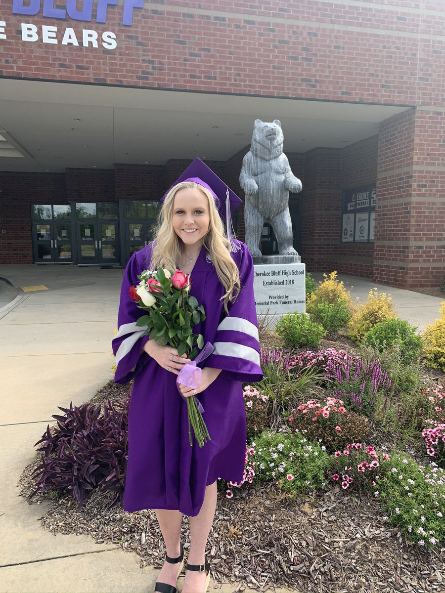 djbuff1's tweet photo. Once a Warrior....Always a Warrior! ❤️💙❤️ Once a Bear....Always a Bear! Congratulations Jenna!💜🐻💜 @CMCSIWarriors @HallcoCBHS https://t.co/strI1JtJcD