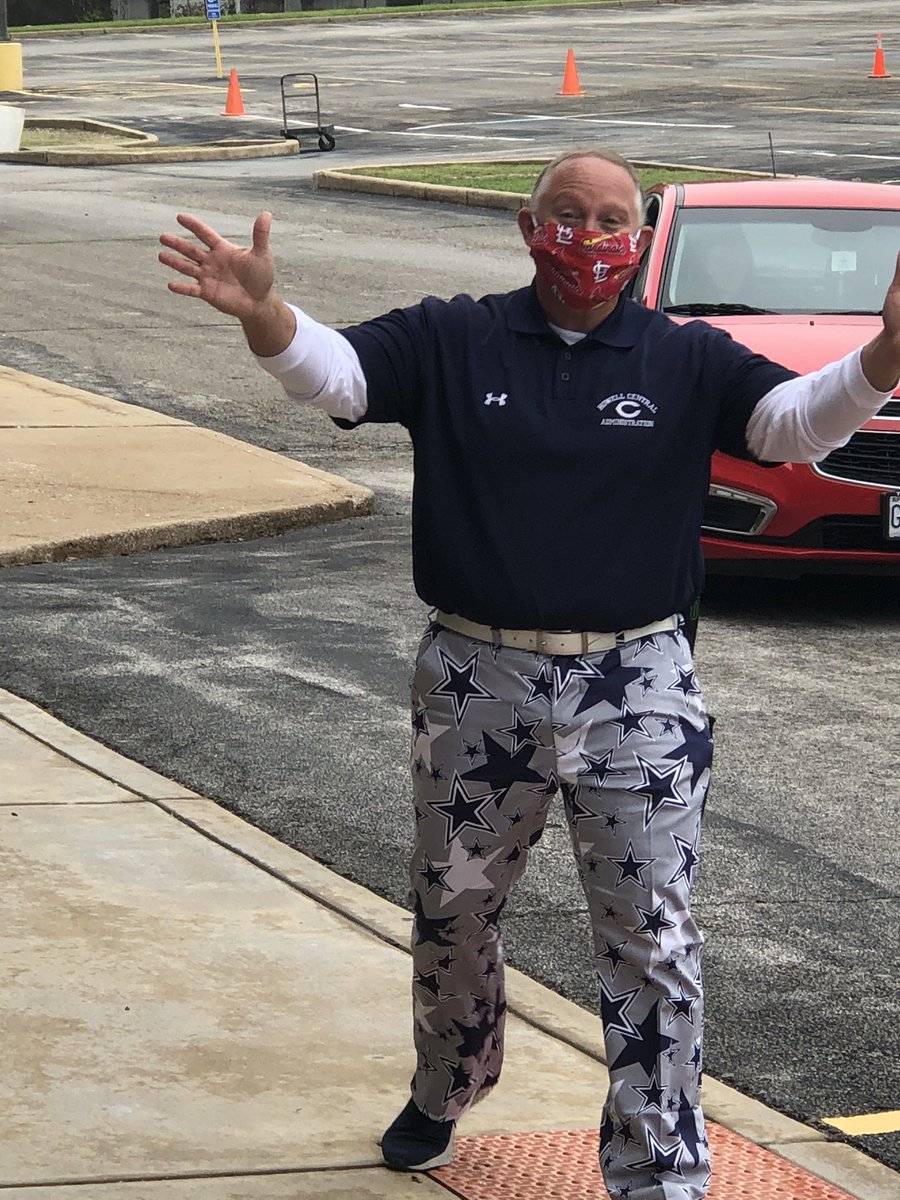 Cap &amp; Gown and Graduation Announcements pick-up for the #FHCClassOf2020!  

We are here until 1:00 pm today and again 10:00 am - 1:00 pm tomorrow!