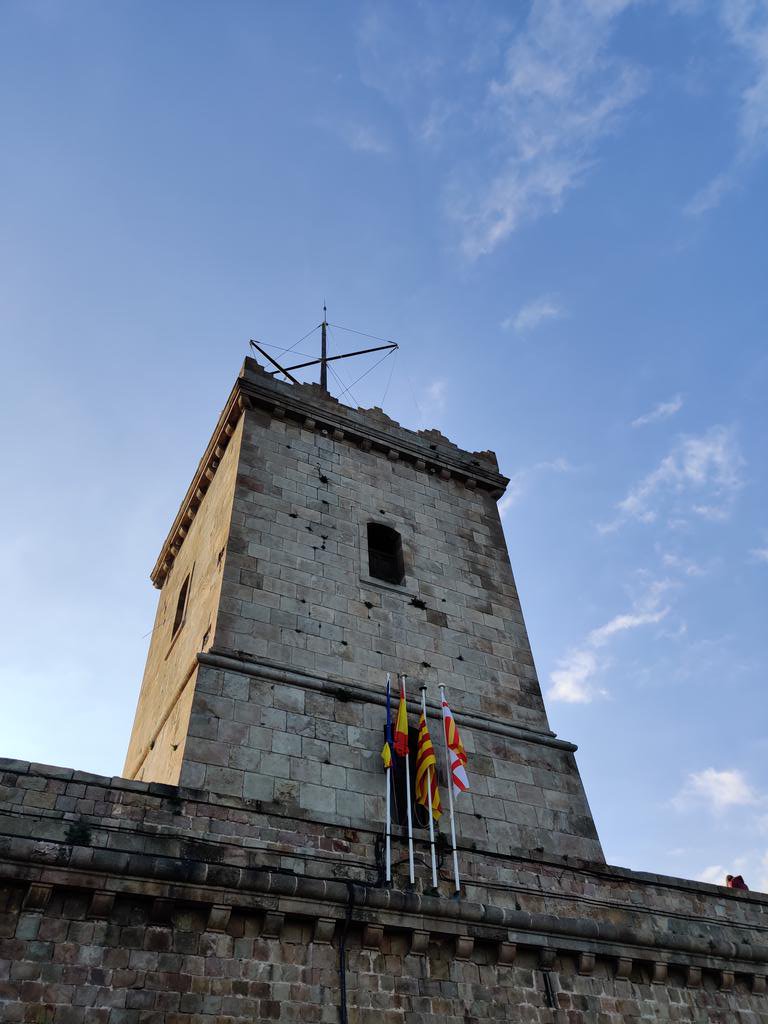 A few more pictures on top of Montjuic castle.