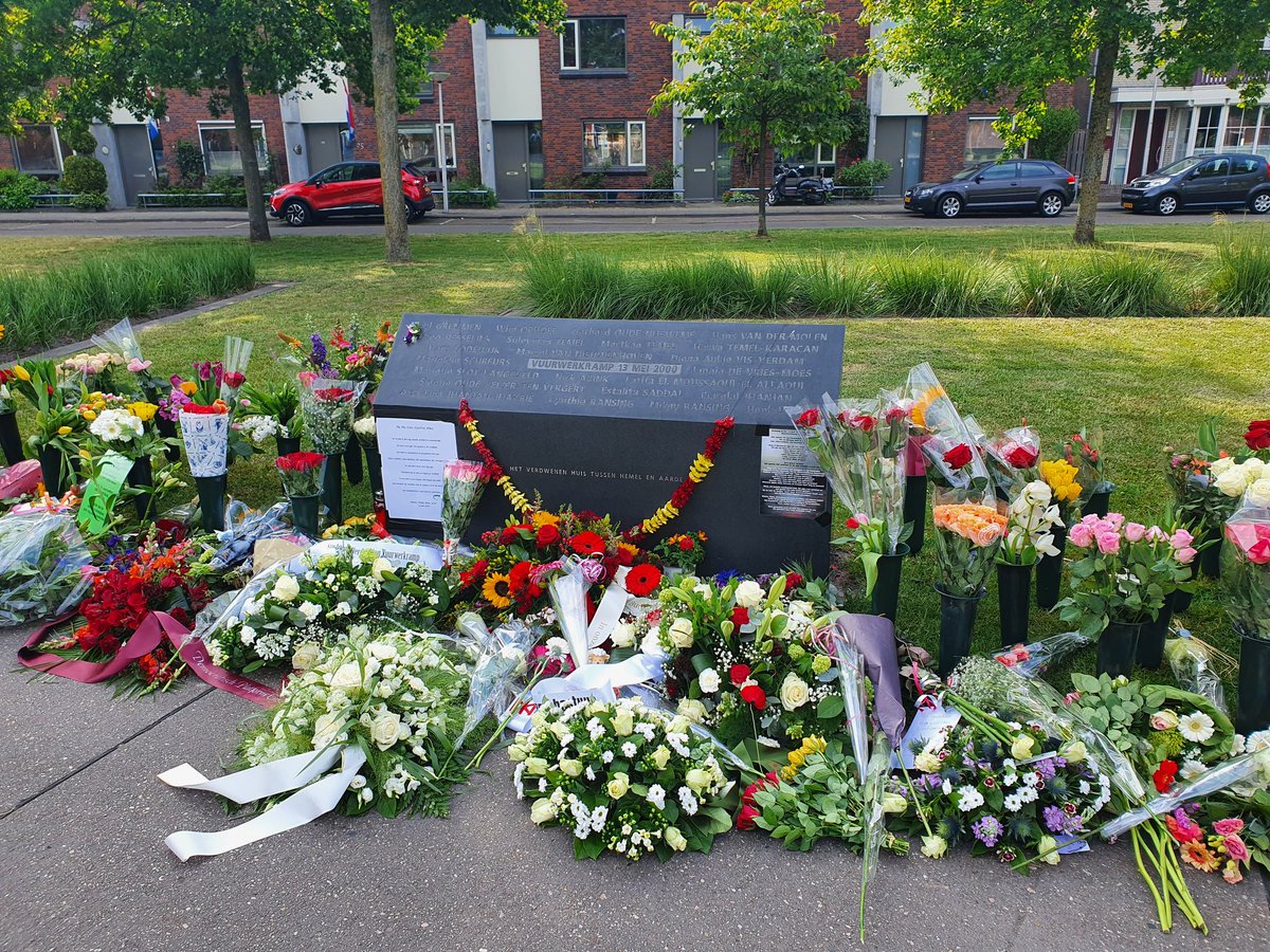 De vuurwerkramp is vandaag 20 jaar geleden. Een eeuwigheid, maar vandaag voelt het alsof het gisteren plaatsvond.