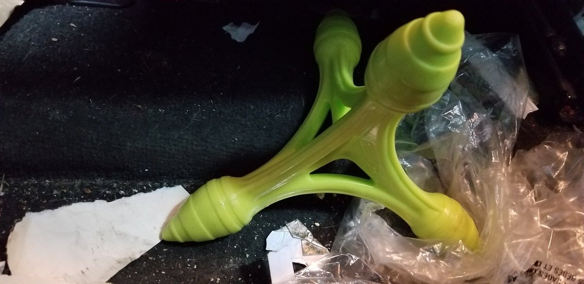 jeffmc1969's tweet photo. Looking for a lock nut key under the seat and found this...WTF? #techlife #mechanicdays #workingoncars https://t.co/b5RG0LiMlM