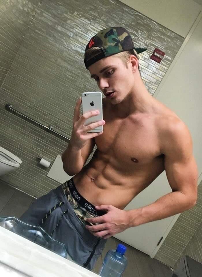 PentagonRidgeGuy (@pentagonrideguy) on Twitter photo 