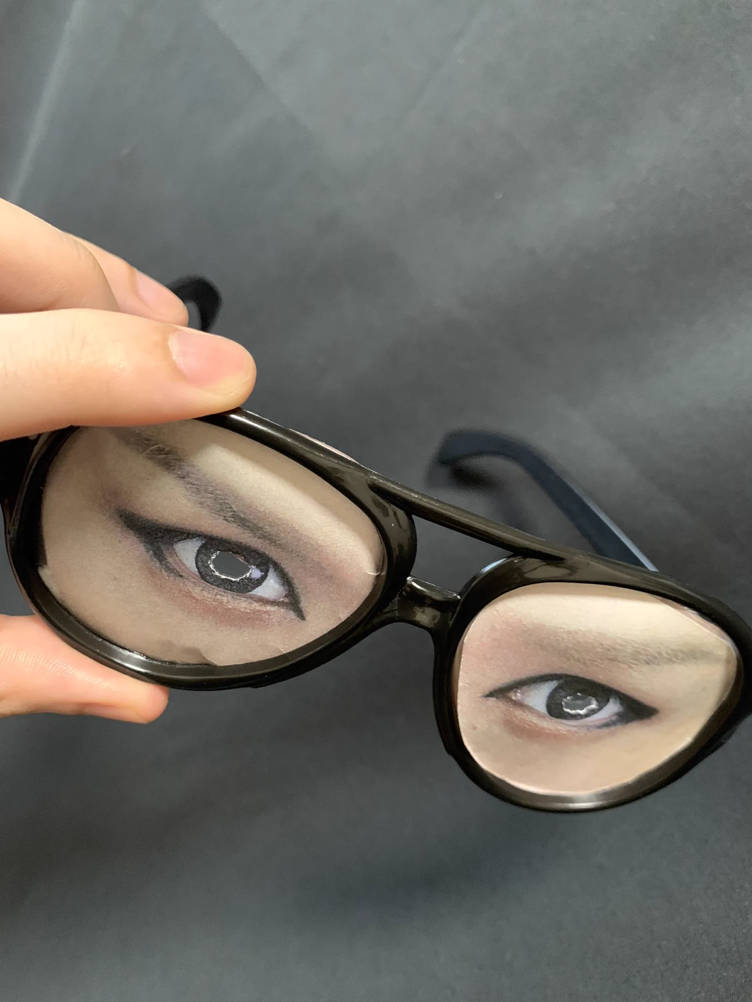 テレワークに必須wwwビジュアル系バンドが急に対応できるメガネwww