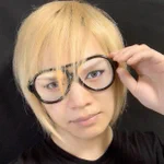 テレワークに必須!ビジュアル系バンドが急に対応できるメガネ!