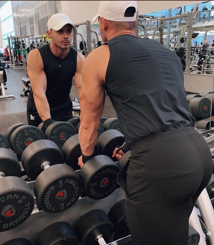 TorreonPacks's tweet photo. Les dejo a este macho tan rico, Buena Tarde ♥️ @jivanfit https://t.co/soRA0teB36