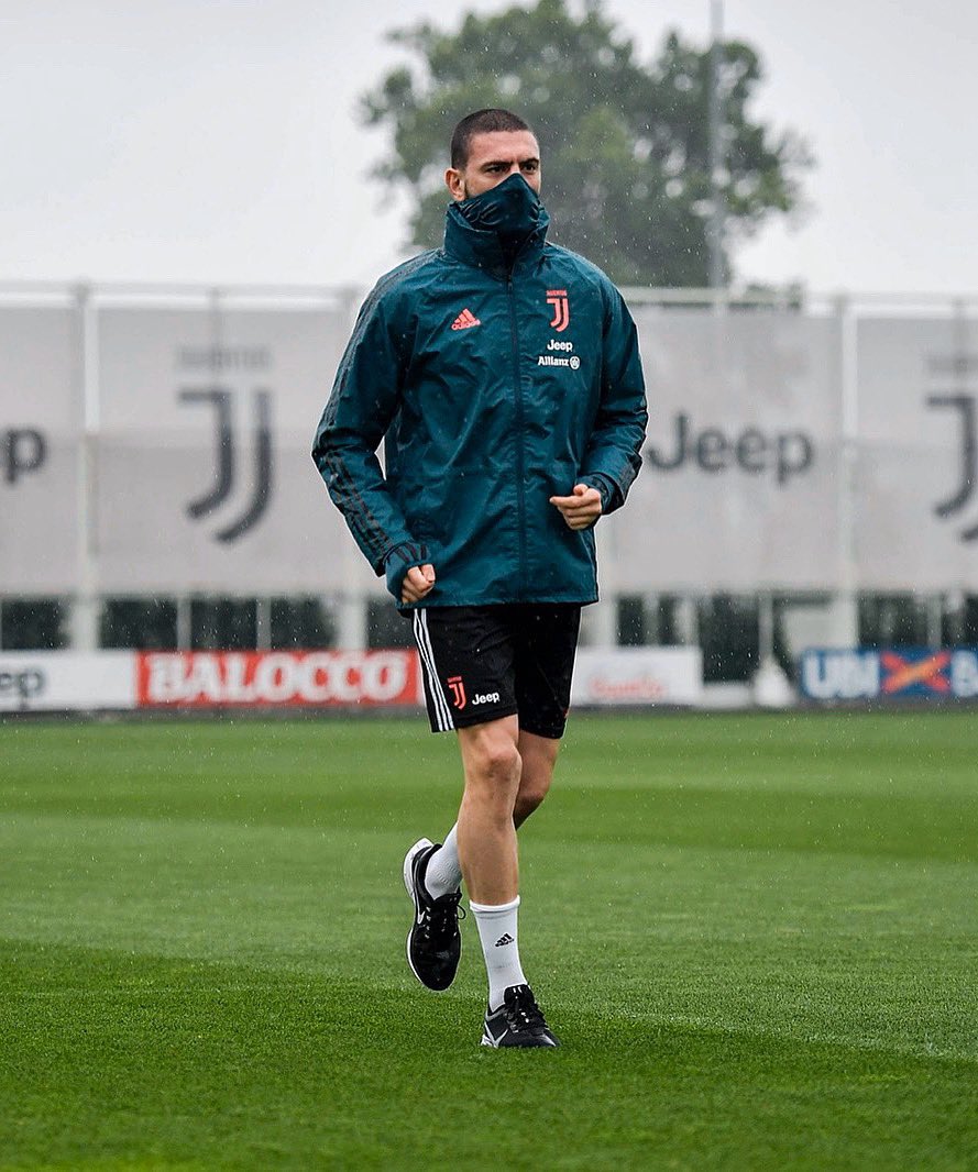 Merih Demiral sahalara döndü! 💪