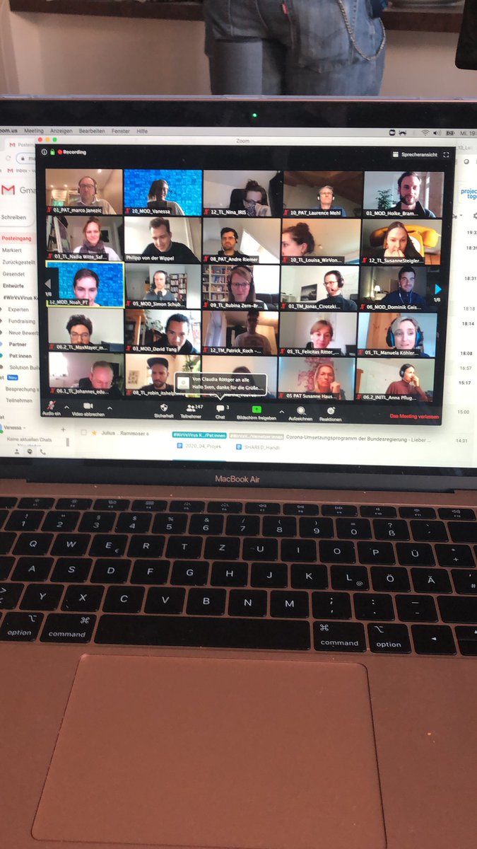 #WirvsVirus in full force - very proud of the progress of the individual initiatives #wirvsvirushackathon #bundesregierung 💪🏻💪🏻💪🏻 <a href="/PT_Deutschland/">ProjectTogether</a>