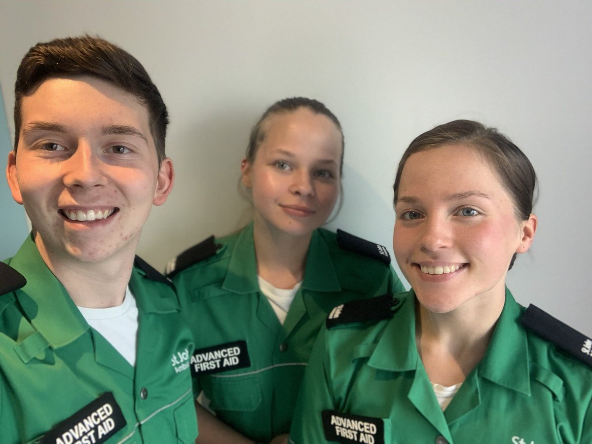 HandleySaul's tweet photo. We did it and got through it ☺️ EMT course completed 😅 One of the best courses I’ve done, with some of the best people, with a whole lot of memories, now let’s go out and see what the world brings ☺️🚑 #mysjaday #EMT #RoleBarsPending https://t.co/VhzfdMhAZn