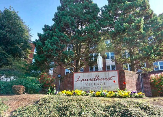 frontlinepdx's tweet photo. Exciting announcement! We expanded deliveries to our first Skilled Nursing Care Facility. Laurelhurst Village's Covid unit is caring for some of #Oregon’s most vulnerable patients. We are showing gratitude in the form of meals from #Portland restaurants. 

#NSNCW #pdxeats #pdx https://t.co/twpFUADYLA