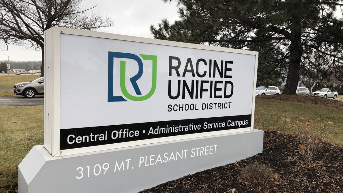 Kajeet's tweet photo. We are excited to see how the students of @RacineUnified use their #SmartSpot devices for #OnlineLearning! #WiFiHotspots #DigitalEquity https://t.co/YoPj1yA79E https://t.co/121giSsbuF