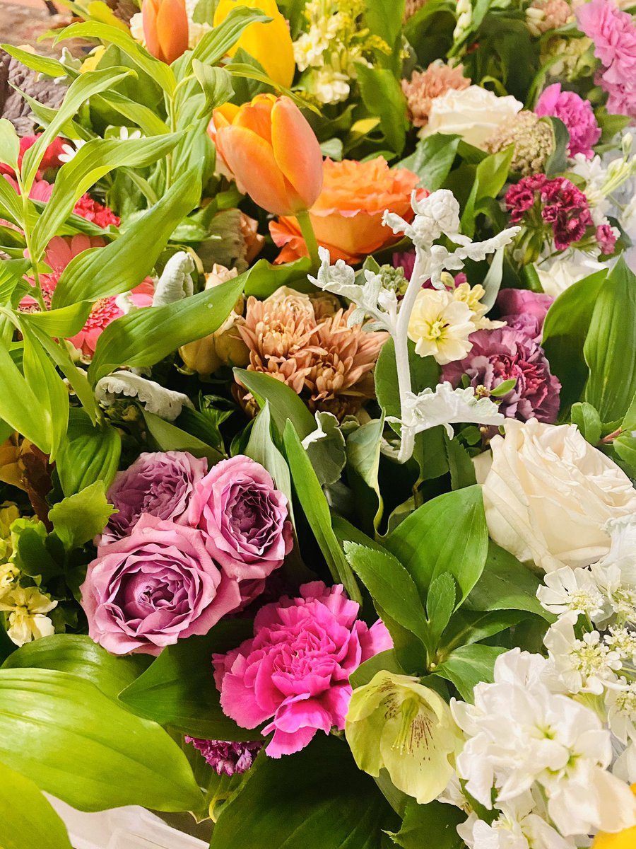 PickeringManor's tweet photo. Clark’s Flower Shop you’ve outdone yourselves-Flowers filling our hearts & building with love & happiness-The smiles on our residents’ faces say it all‼️🌸🌷🌼
#PickeringIsBlooming #PickeringManorFlowerShow #BringInSpring #CommunitySupport #NewtownPA #WeAreInThisTogether
#COVID19 https://t.co/mAMMUd38wh