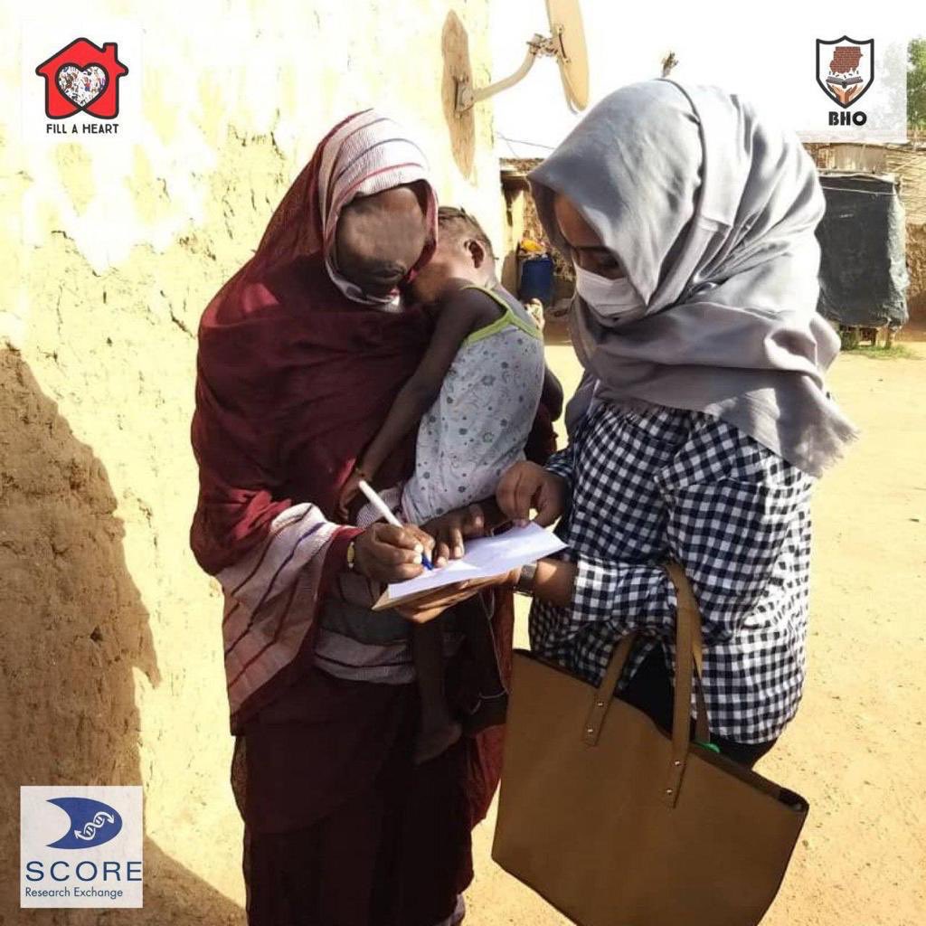 FillAHeart_'s tweet photo. اليوم هو اليوم الرابع فى حملة مبادرة  الأسرة للمتعففين واليتامى والأرامل  الذين يعتمدون على رزق اليوم لمساعدتهم على تخطي أزمة كورونا. لقد قام فريق برانا حنبنيهو بزيارة بعض الأسر في منطقة الحاج يوسف شارع واحد والشقلة ، تم ايصال التبرعات لعدد ٢٢ أسرة ( ٢١٠ فرد) https://t.co/jkvqTT8CV6