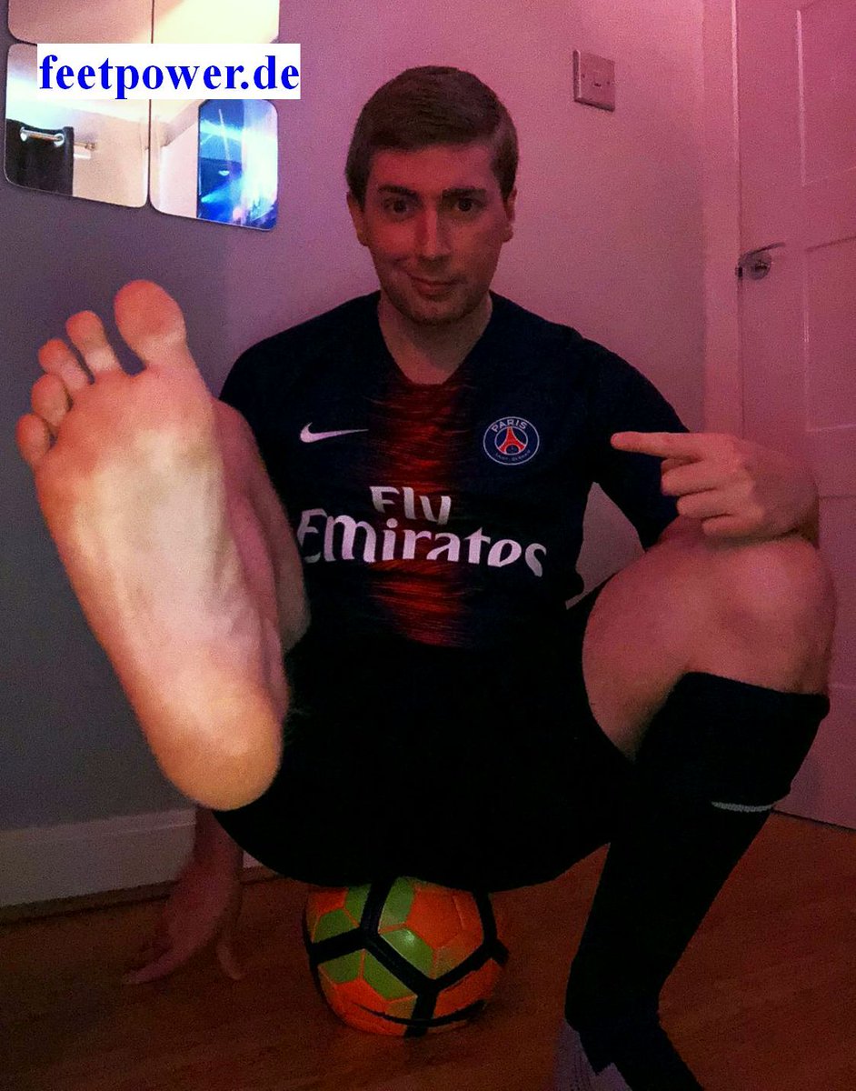 kingtim2012's tweet photo. The #footballer #masterpdiddy #frenchmaster in Scotland #scottishmaster
with hot #malefeet and smelly #footballersocks #desssocks #sockfetish
a great #footmaster Skype: pgst3kel 530 photos on #feetpower
https://t.co/HpabQ93qEU https://t.co/XyxFV8GEpM