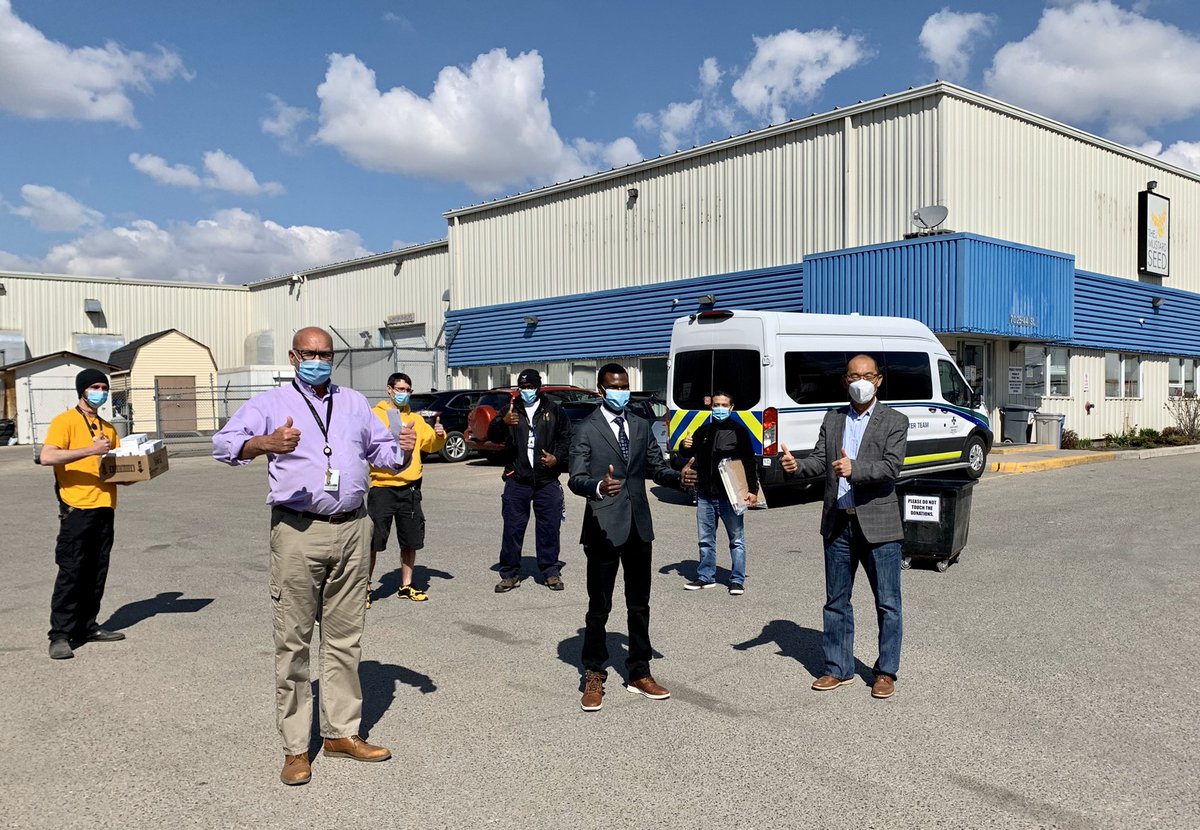 jasonluan88's tweet photo. Another fine moment of #AlbertaSpirit: donating $1000 cash, 500 masks, 30 face shields & infrared temperature guns to @mustardseedyyc by Canada Mobile X-Ray, a local business in my constituency. Thx Stephen 4 your #generosity & Bill 4 taking care of #vulnerable #ableg #COVID19AB https://t.co/y7E7DSmPBz