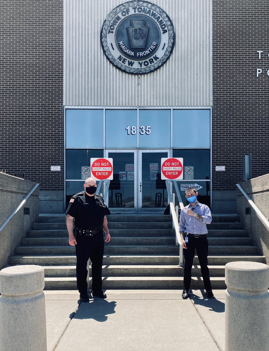 Jagger from Sheridan visiting our area Police in support of National Police Week...@CamisBUFF <a href="/Dhali_Ahmed/">Ahmed Dhali</a> <a href="/DennisJFosterJR/">Dennis Foster</a> <a href="/TonyD_ATT/">Tony Doran</a> @oliveiramikeO <a href="/marcellobenny/">Benjamin Marcello</a> <a href="/DFraser0107/">Don Fraser</a>