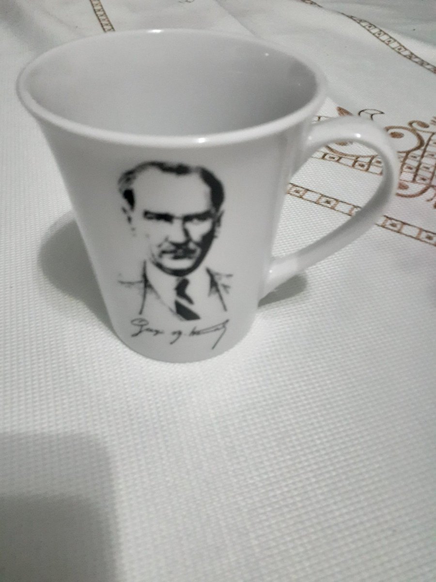 Kızımın  hediyesi çok  mutlu oldum👏❤