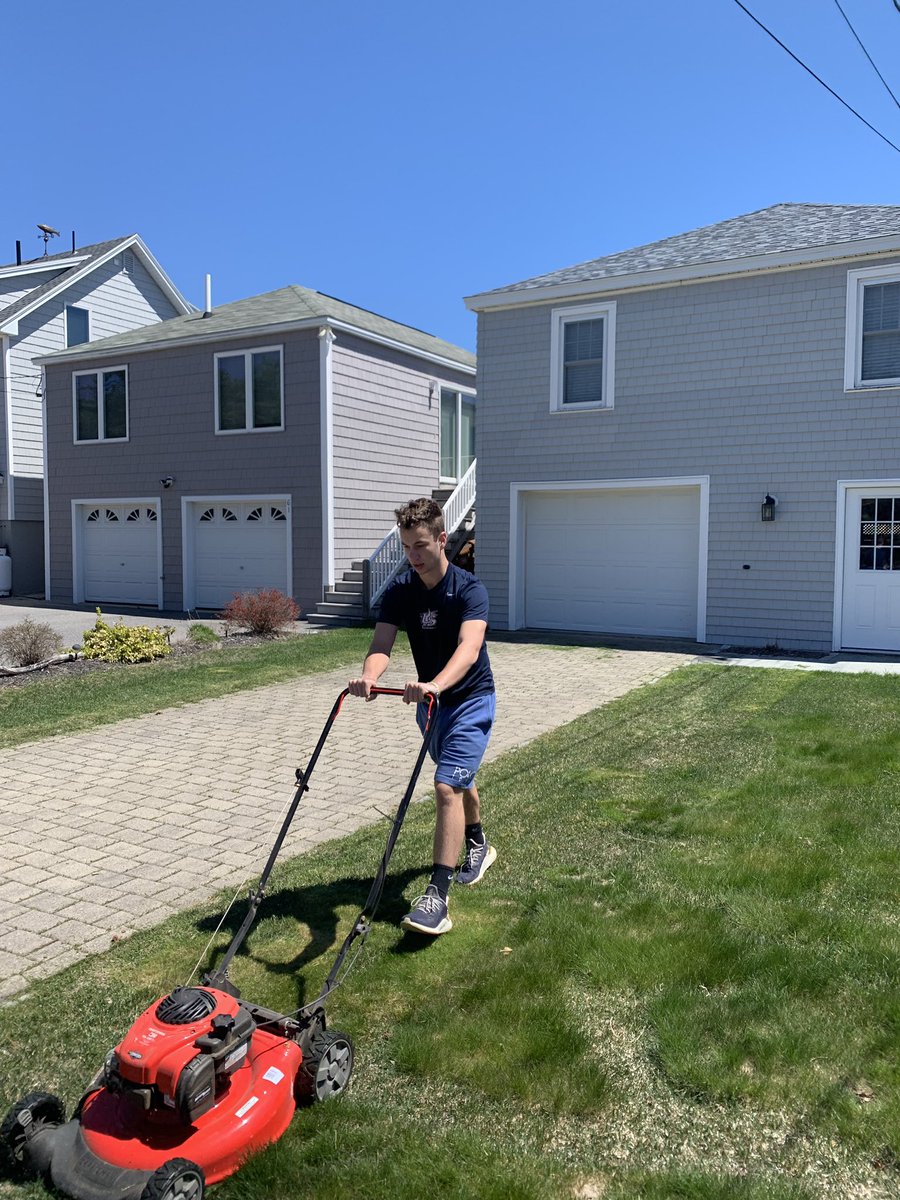 MRoge22's tweet image. No better therapy than doing a good deed. In the continued spirit of being a person for others (@cheverus @smcathletics mottoes) Nate mowed 5 lawns (no charge, just fresh air, exercise &amp;amp; the feeling of helping those in need). #PeopleForOthers