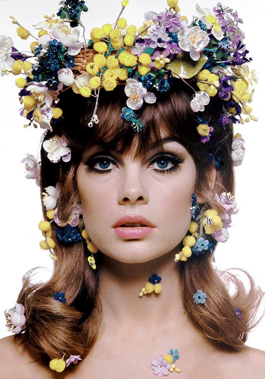 lipsticknachos's tweet photo. Jean Shrimpton, 1965. Photographed by Bert Stern for Vogue. ๐
#mod #modmakeup https://t.co/0paLJjdSPu