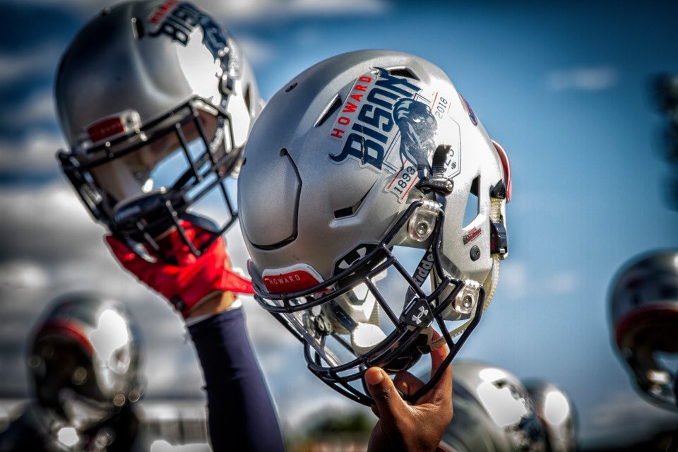 BroadusBrown's tweet photo. After a great conversation with @Larry_J_Scott and @vh3omega Im blessed and honored to receive an offer from Howard University! One of the most prestigious HBCUβs. Thank you for the opportunity! @PCFB_Paladins @linemen_factory @ryanwpatti https://t.co/idETvfsALU