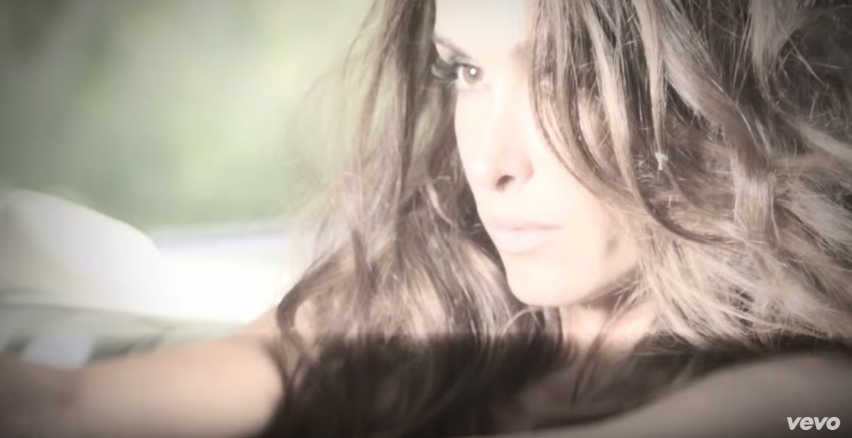 #DeconfinementJour3 | 📺 C'est aussi inattendu qu’agréable... <a href="/JeniferOfficiel/">Jenifer</a> sera dans quelques secondes dans le JT du 19:45 de M6.

De quoi faire entrer un peu de soleil dans nos vies... 🌞