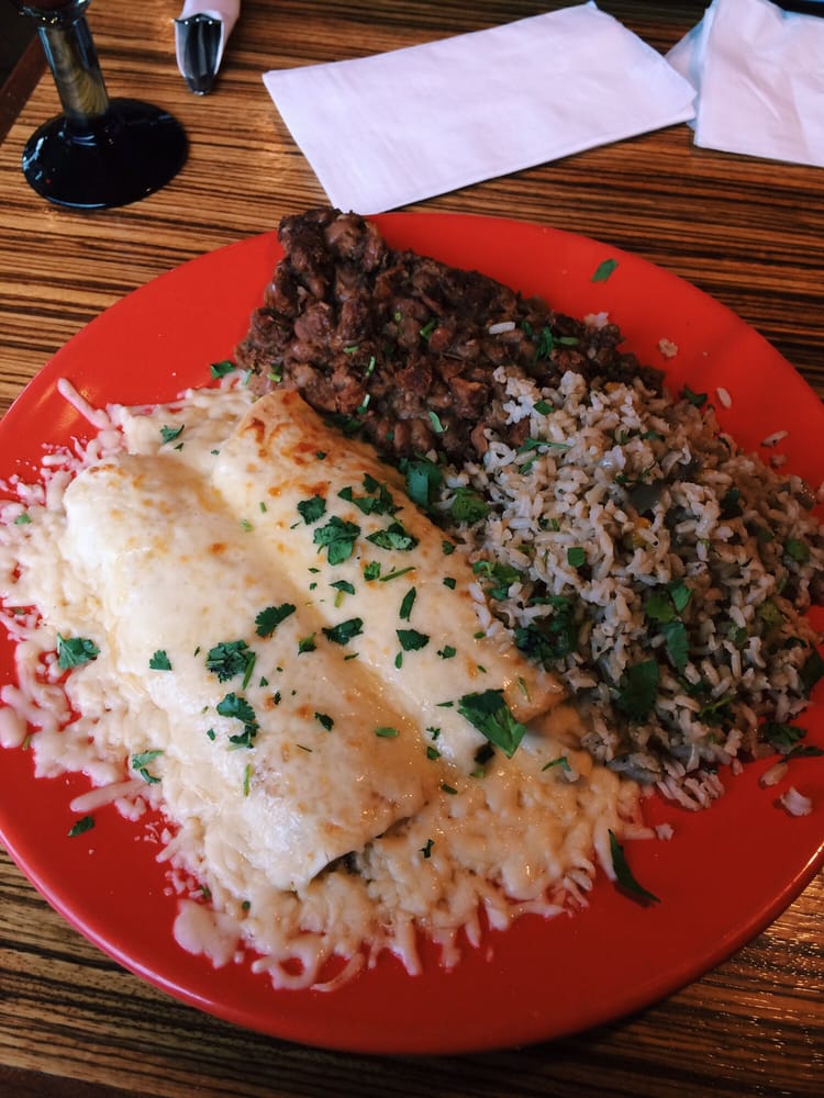 Mexicali_Blue's tweet photo. Stop by for a midweek treat! Order online for takeout and delivery. --> https://t.co/TUZdhEUeZn #MexicaliBlue #WappingerFalls
Vegan | Gluten-Free Options | Catering | Winner of the Best Burritos in the Country by @FoodNetwork! https://t.co/RTuMl1LUcK