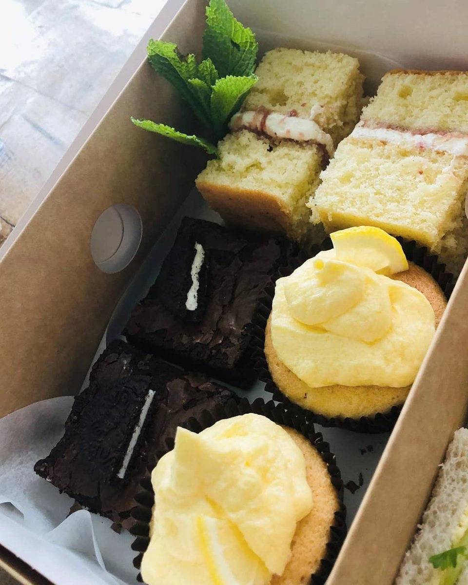 LastClifton's tweet photo. Just a snapshot of what to expect from our Afternoon Tea deliveries; which will be available from Thursday-Sunday, 12:00-17:00 🍾🍰 Please contact us for more details via our website, https://t.co/UOY8lEgJ1K #afternoontea #Bristol #delivery #SmallBusiness #supportlocal https://t.co/9KbHPasbrk