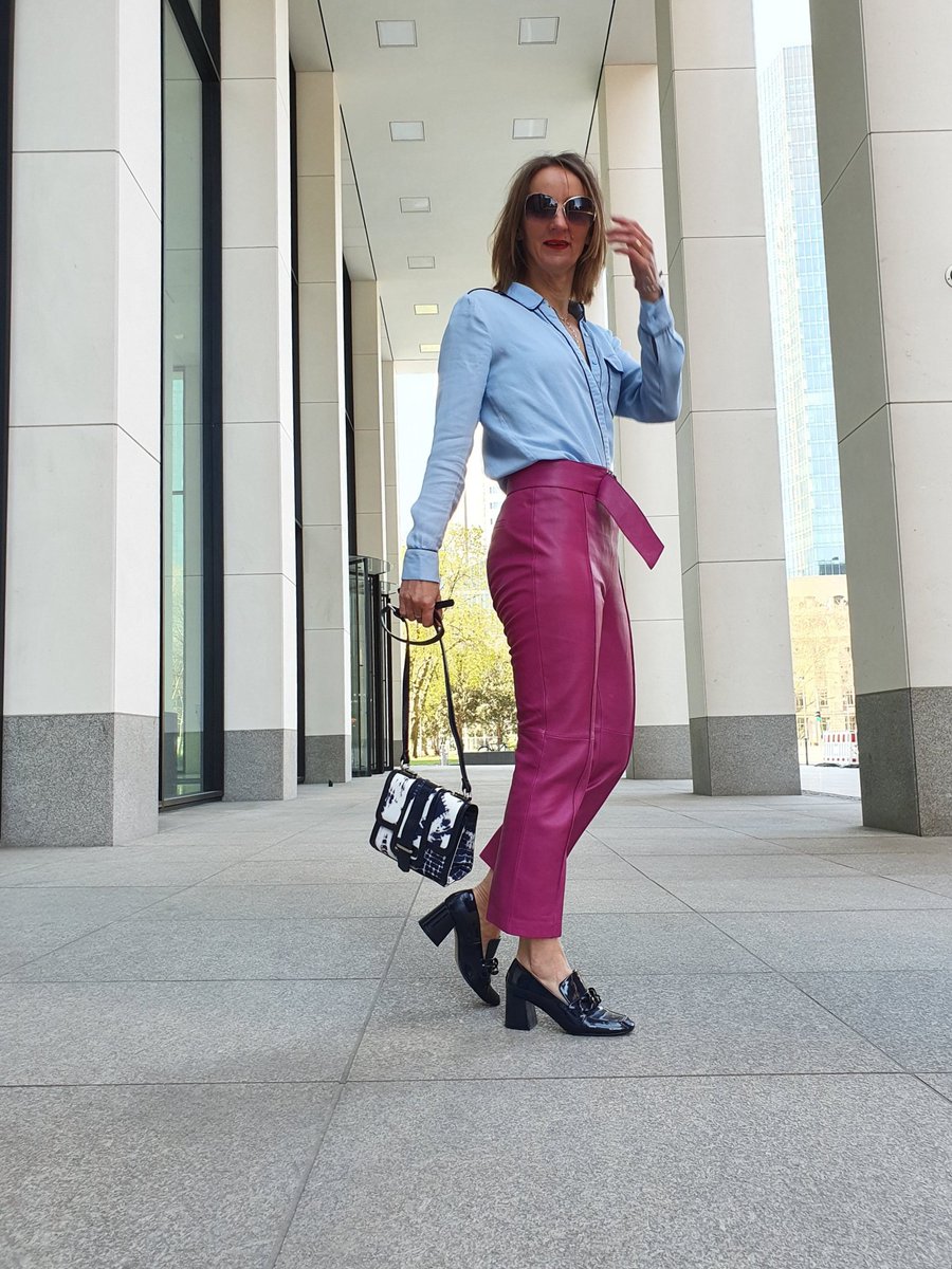 OceanblueStyle's tweet image. #modetrend Wie style ich Leder im Sommer? oceanblue-style.com/wie-lebensfreu…
#modeblogger