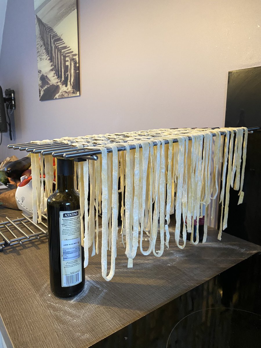 naomiloiseau's tweet photo. Jâai profitĂ© du #confinement pour apprendre Ă cuisiner ... câest peut-ĂȘtre bĂȘte, mais Ă 26 ans, câest une belle Ă©tape dans ma vie đ
Jâai compilĂ© toutes les recettes dans un fichier PDF et je lâenvoie Ă qui veut par mail ! đ
NâhĂ©sitez pas, câest gratuit !đ
#TopChef #ConfiChef https://t.co/9oAyqcnUSt