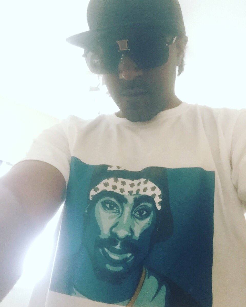 KnightmovementW's tweet photo. #knightmovement #2Pac #Nottinghamhiphop Artist #karbonknight 🎤🔥🇬🇧 Buy Now https://t.co/zDkDMlfrCZ https://t.co/ckQ3Z1XOsO