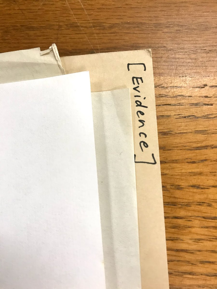 In my museums and archives seminar, students visited  @HarvardArchives and looked at both the original documents from the Secret Court and the redacted photocopies that were provided to Amit Paley in 2002. We examined the boxes and folders as well as the papers.