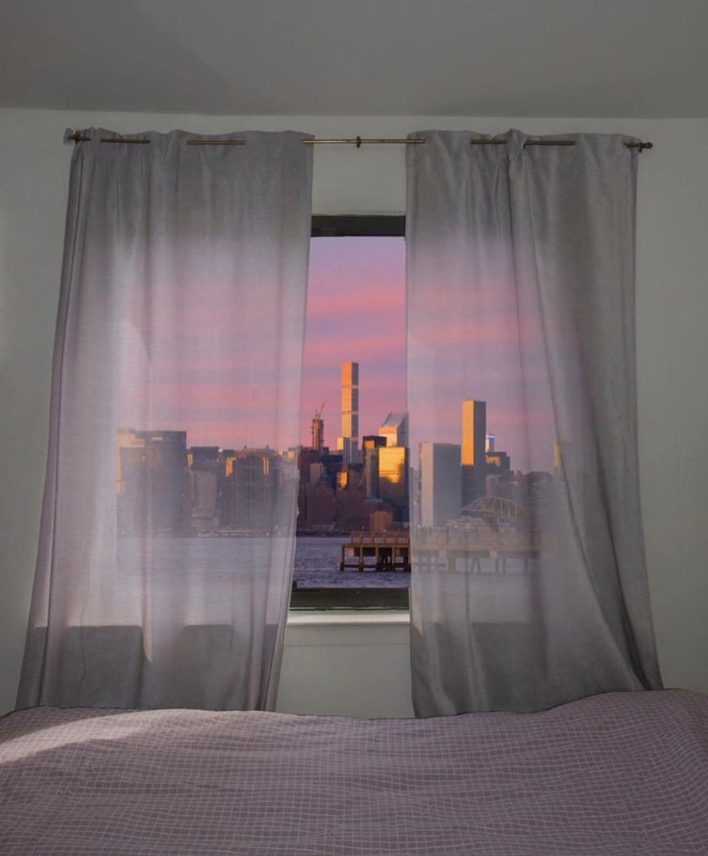 LAPulseMag's tweet image. Always believe that something wonderful is about to happen✨ #WednesdayVibes