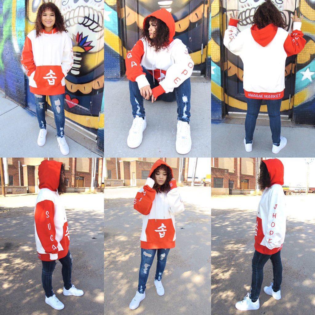 hwagaemarketpin's tweet photo. 💥SOPE HOODIE💥

SOPE HOODIE sample came in😍The model is wearing a lrg for an oversized look!Larger pics in thread! Hoodies are available in S-4x, $50 w/FREE SHIPPING!Pre-orders are open💜Stay safe😘

#bts #hmpupdate #btshoodie #sope #sopenation #sopehoodie #hobicore #yoongicore https://t.co/JW1SRjXvGy