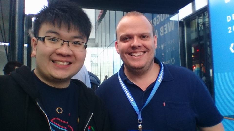 saychun_kim's tweet image. #PWADevSummit #Throwback my phone asked me to show these 🤣 aerotwist, robdob, ebidel, Business_Kinlan wibblymat