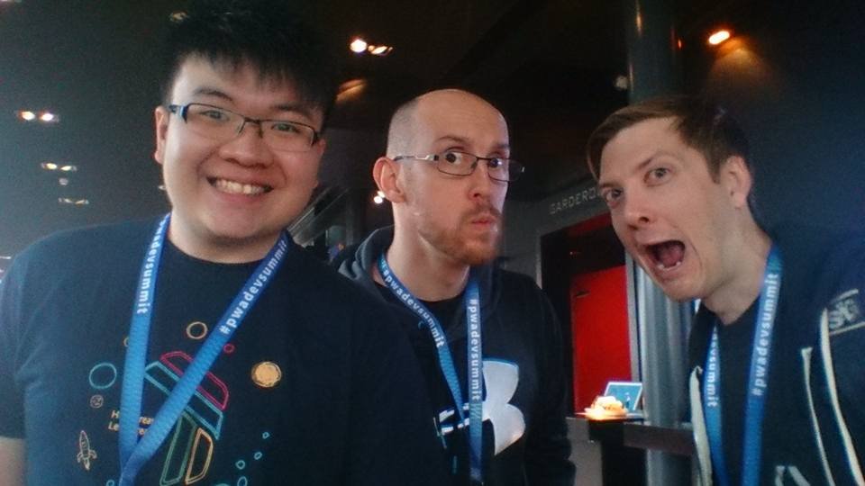 saychun_kim's tweet image. #PWADevSummit #Throwback my phone asked me to show these 🤣 aerotwist, robdob, ebidel, Business_Kinlan wibblymat