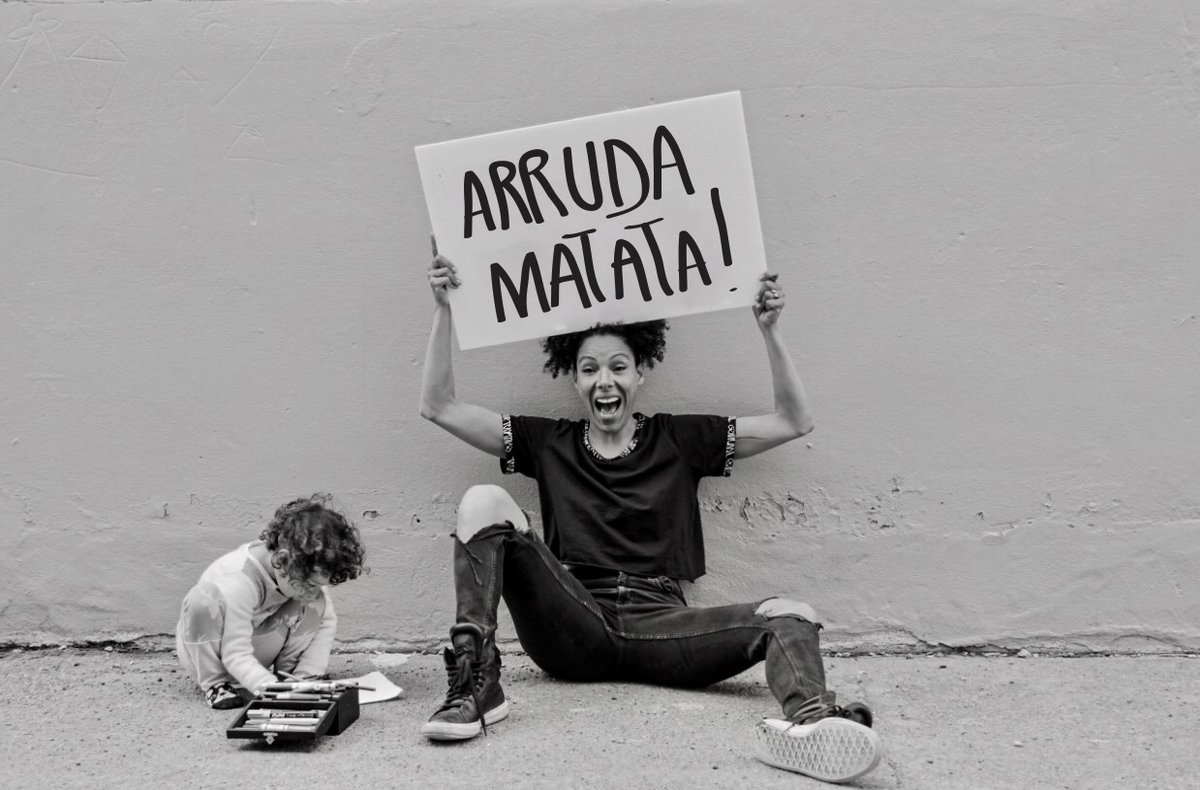 Mccartou's tweet photo. Voici ce que je pense (en photo) de la « danse controversée » du Dr Arruda ... 🙄
@ArrudaHoracio @guyalepage
 #danseArruda #teamhoracio #TeamArruda 
IG: https://t.co/Trf0C7Mnrt https://t.co/pH4at6YeVh